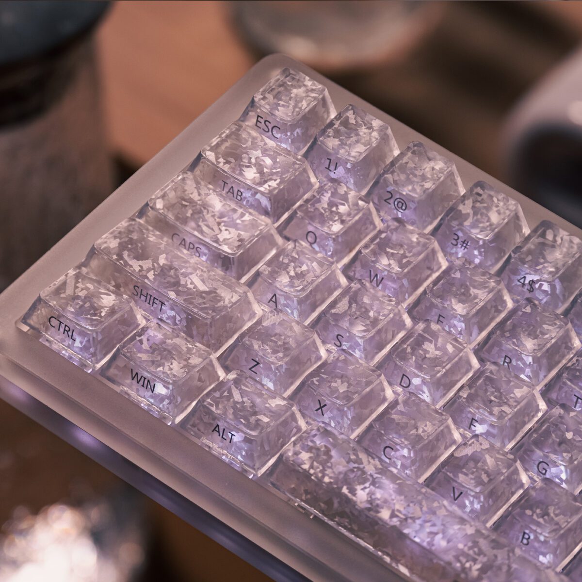 Tastenkappen aus Kohlefaser mit Eiskohlenstoff-Textur