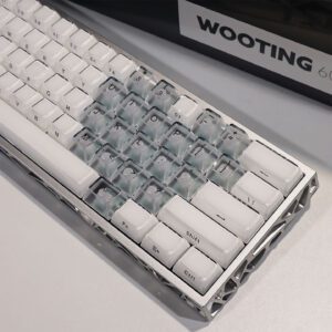 white crystal+ frosted heart