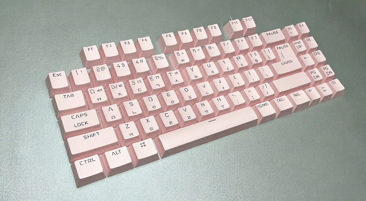 Black Hangul Translucent Keycaps