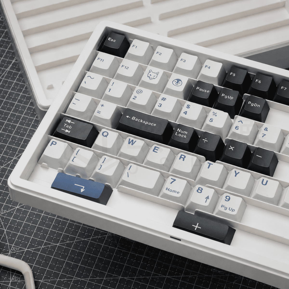 HEK Divided Keycap Storage Box
