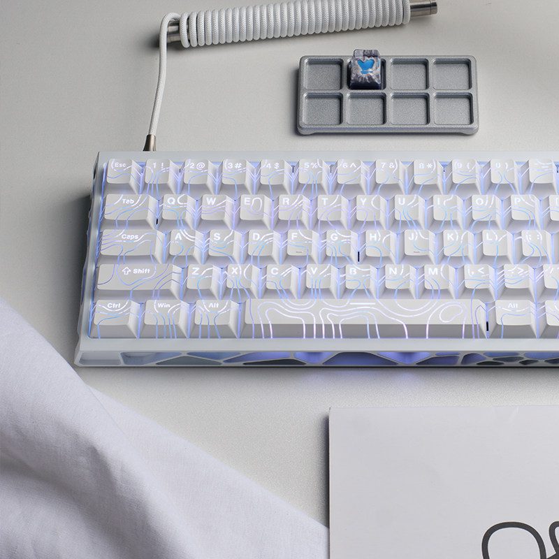 HEK White PBT Shine-Through 118-Key Keycap Set
