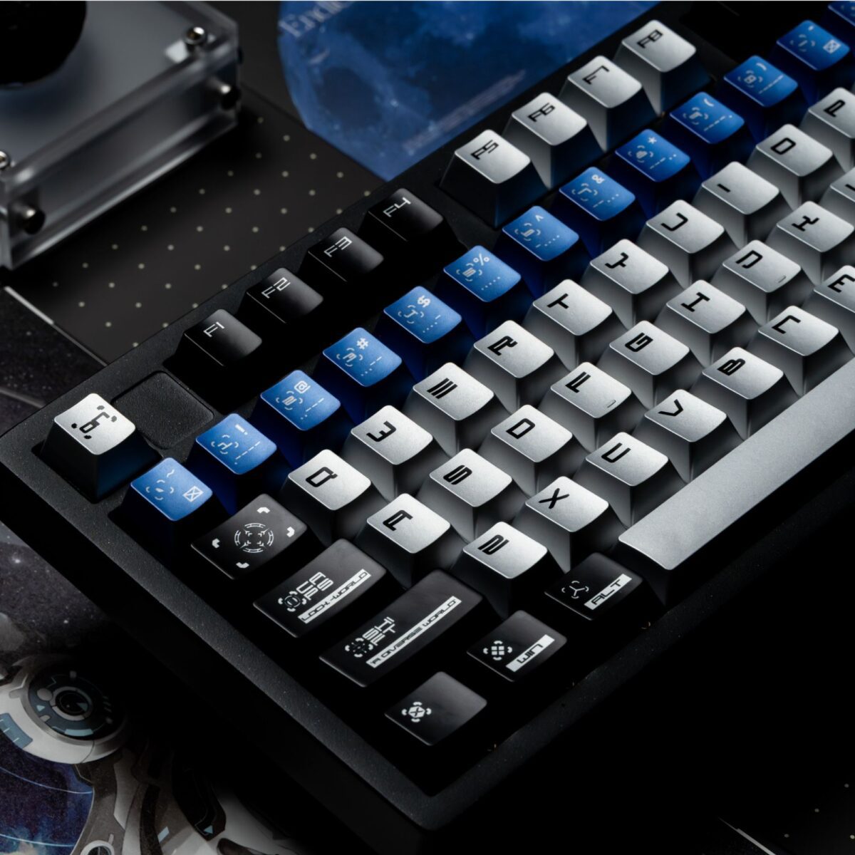HEK Multiverse Metallic Paint Keycaps