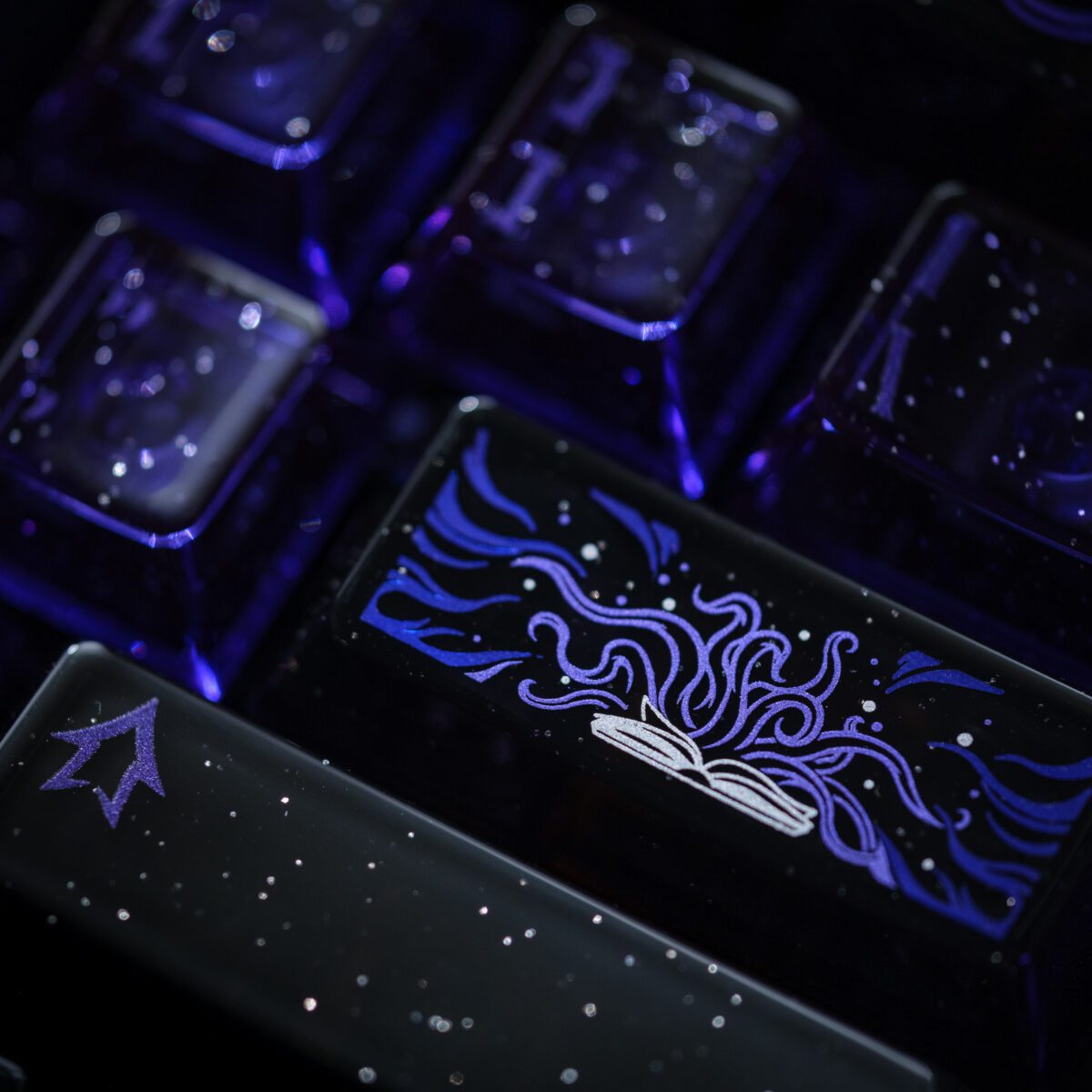 taobao-5-ai-skip-88 HEK Key to the Gate Cthulhu Holographic Keycaps