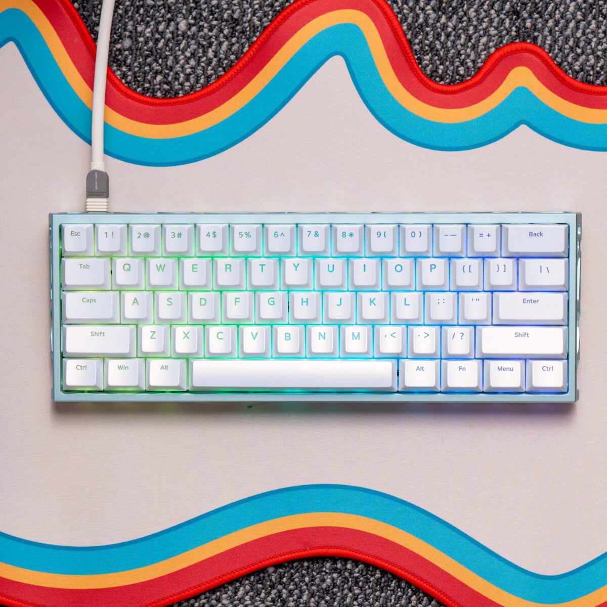 taobao-6-ai-skip-16 FRONTIER Iridescent Pearl Shine-Through PC Keycaps