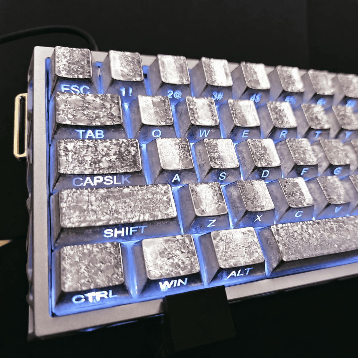 HEK Cracked Ice Metallic Paint Keycaps
